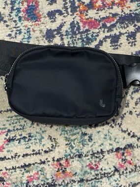 Lole black belt bag - in new condition